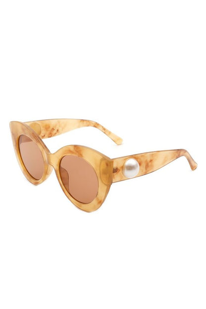 Oversize Cat Eye Sunglasses with Pearl Design - Arianna's Kloset