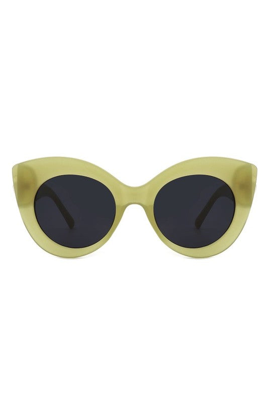 Oversize Cat Eye Sunglasses with Pearl Design - Arianna's Kloset