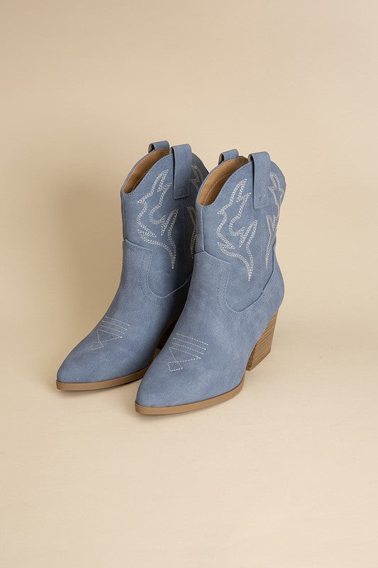 Blazing-S Western Boots - Arianna's Kloset